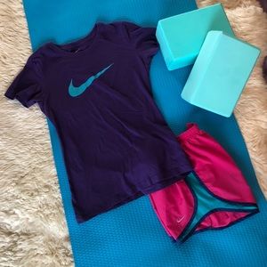 Nike Slim Fit T-shirt Purple and Teal